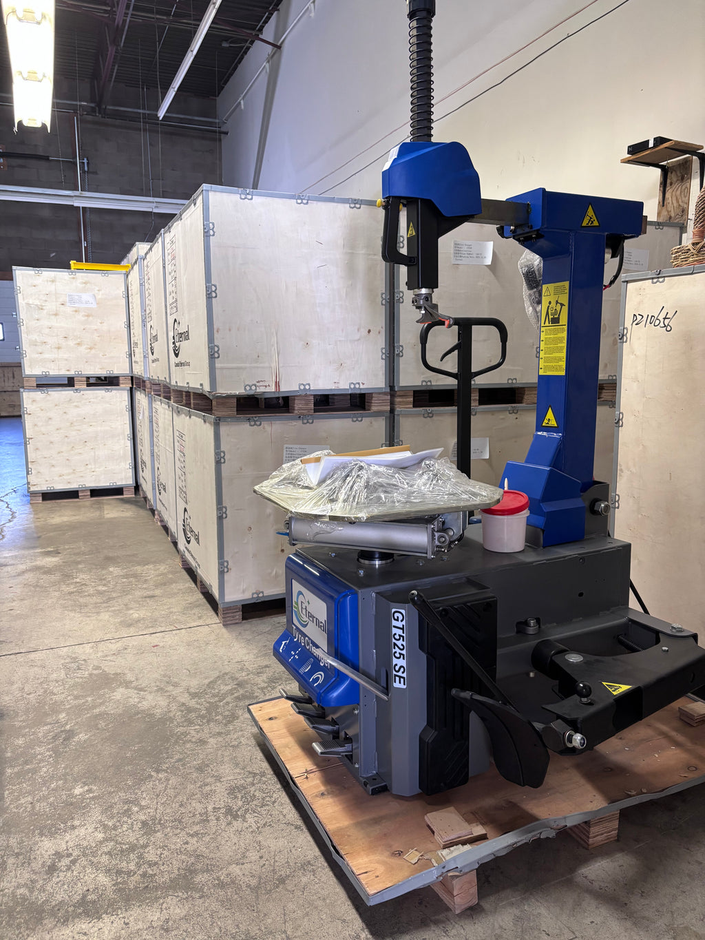 CT226 Heavy-Duty Tire Changer Machine