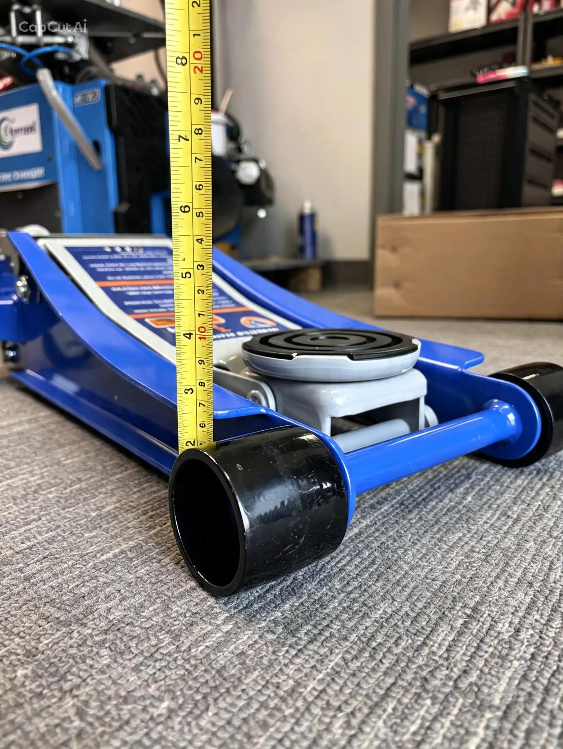 3-ton load-bearing professional low-profile service jack, steel.